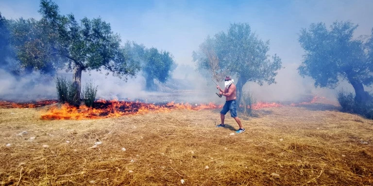 Δήμαρχος Μαρκοπούλου: «Εργο εμπρηστών η πυρκαγιά -Κάποιοι μισούν την περιοχή και τους ανθρώπους της» (βίντεο)